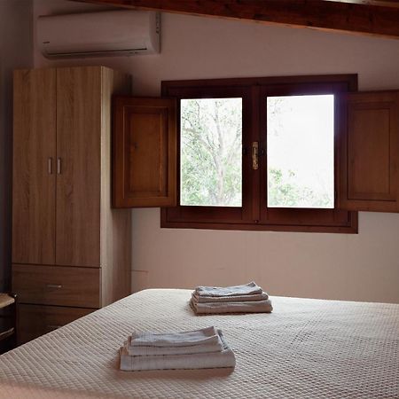 Sa Guardia De Ferricci Bed & Breakfast Соланас Екстериор снимка