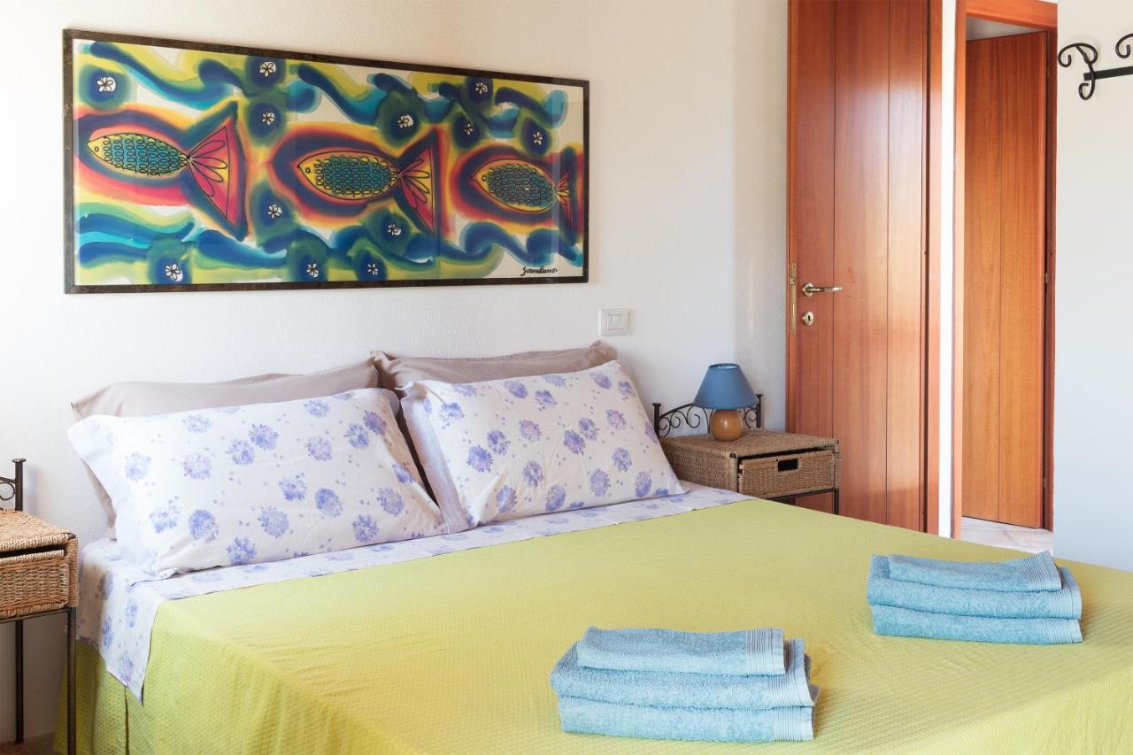 Sa Guardia De Ferricci Bed & Breakfast Соланас Екстериор снимка